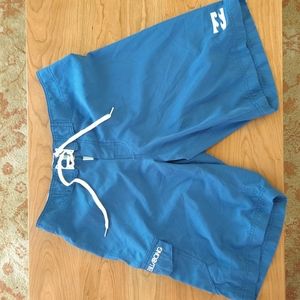 Billing board shorts